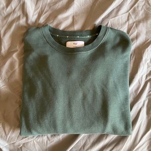 Aritzia TNA light sweater, size xs-s